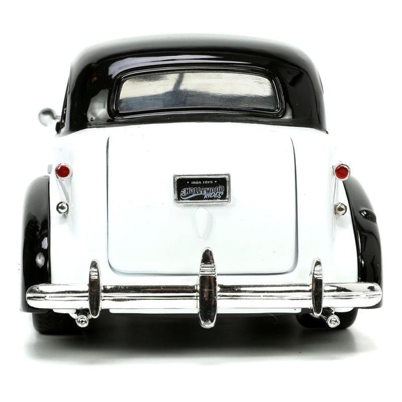 Jada Toys Monopoly Mr. Monopoly 1939 Chevrolet Master Deluxe With Figure 1.24 Diecast Model, , large image number 3