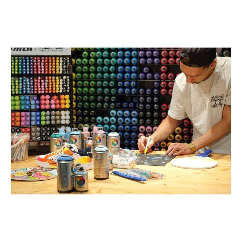 Montana Colors MTN WB 100 Water Based Spray Paint Christmas Pack Colors (Pack of 3), , large image number 1
