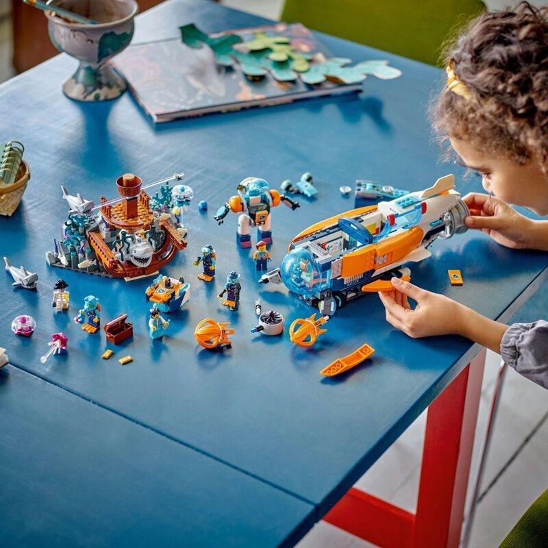 LEGO City Deep-Sea Explorer Submarine Building Set 60379 (842 Pieces), , large image number 2
