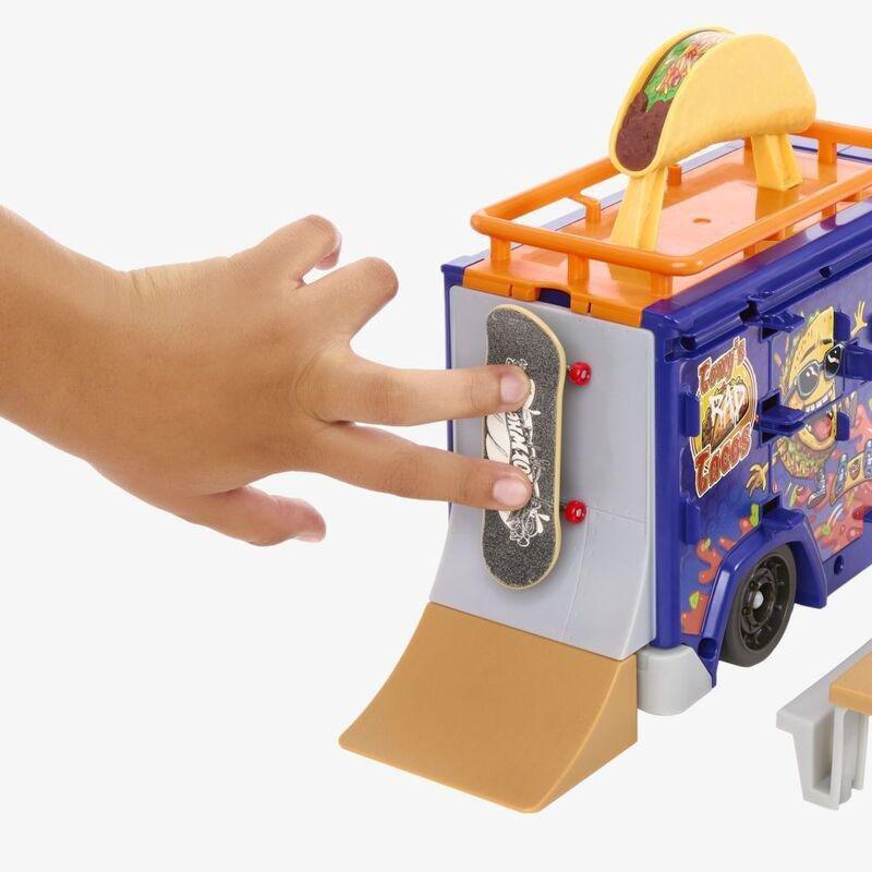 Hot Wheels Skate Tony Hawk's Taco Truck Play Case, , large image number 2