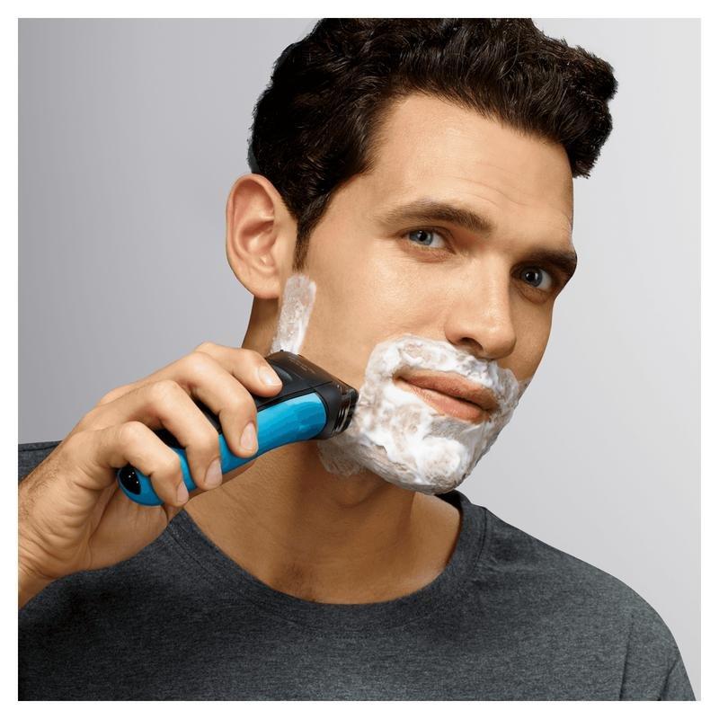 Braun 310S Series 3 Rechargeable Wet & Dry Electric Shaver Blue, , large image number 4