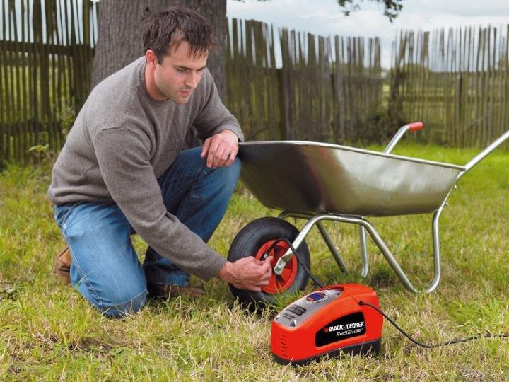 Black & Decker 121 Psi Multi Purpose Inflator, , large image number 3