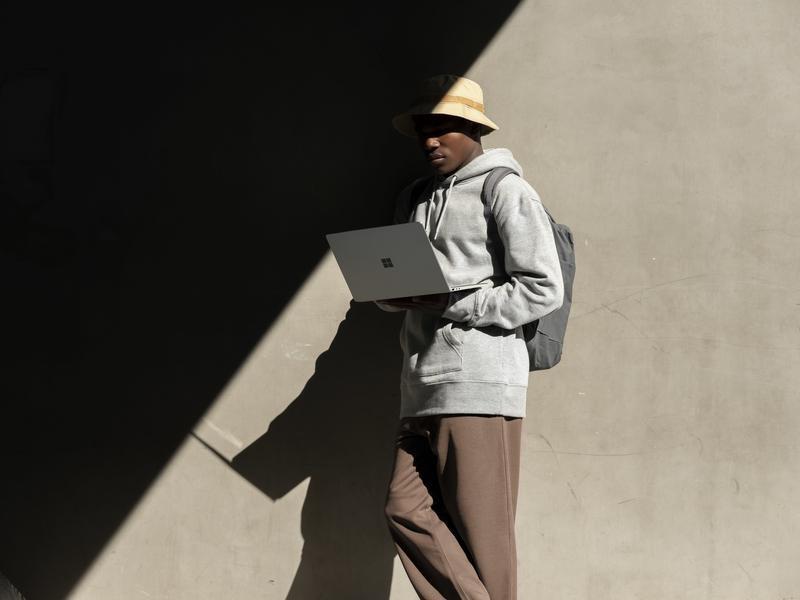 Microsoft Surface Laptop Go i5-1035G1/8GB/128GB SSD/UHD Graphics/12.4 Pixel Sense/Windows 10/Platinum, , large image number 10