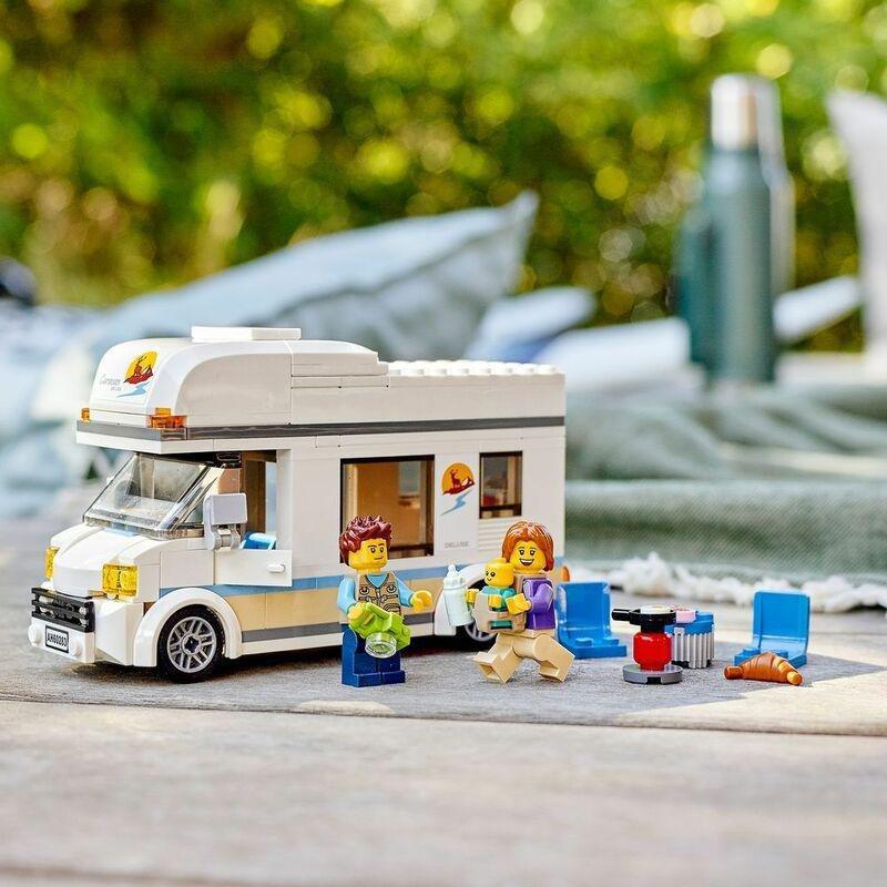 LEGO City Great Vehicles Holiday Camper Van 60283, , large image number 2