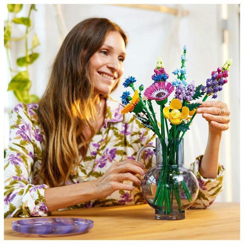 LEGO Icons Wildflower Bouquet Building Toy Set 10313 (939 Pieces), , large image number 5
