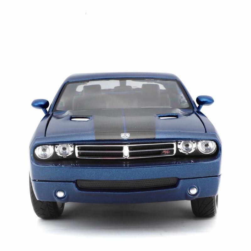 Maisto 2006 Dodge Challenger Concept 1/18 Special Edition Diecast Model, , large image number 2