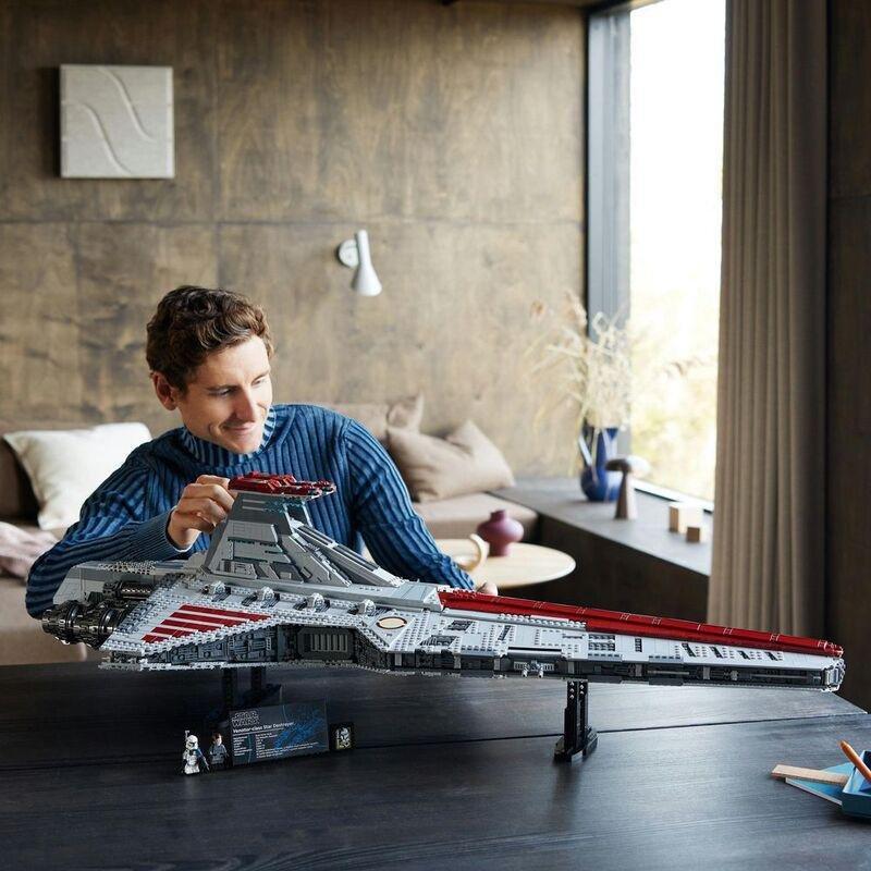 LEGO Star Wars Venator-Class Republic Attack Cruiser 75367 (5374 Pieces), , large image number 3