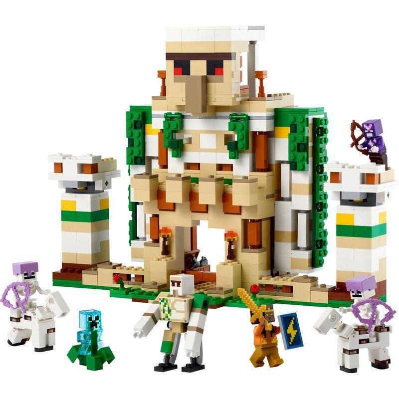 LEGO Minecraft The Iron Golem Fortress 21250 Building Toy Set (868 Pieces), , large image number 4