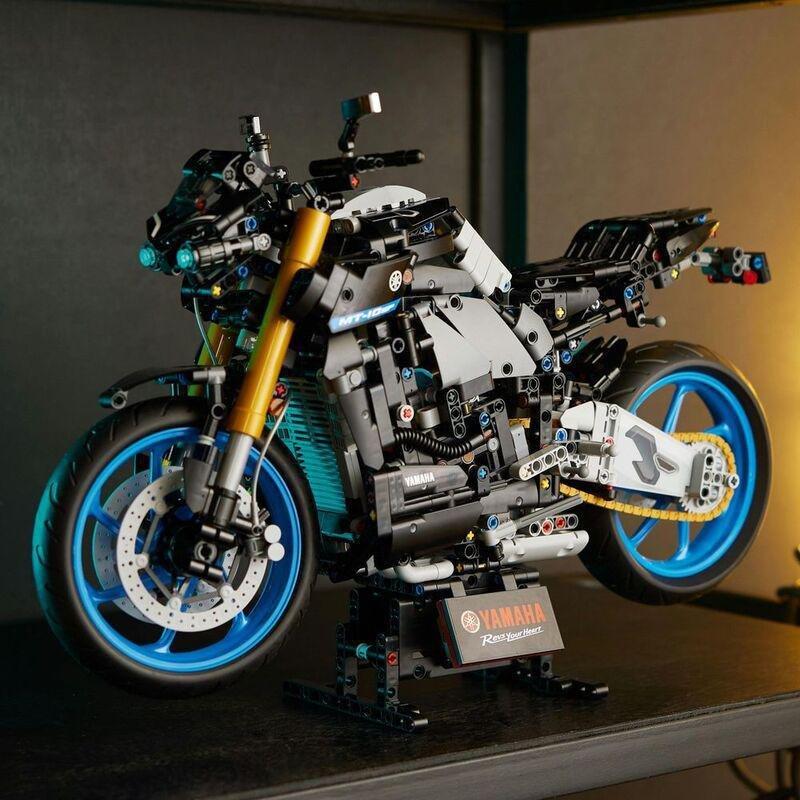 LEGO Technic Yamaha MT-10 SP 42159 Building Kit for Adults (1,478 Pieces), , large image number 3