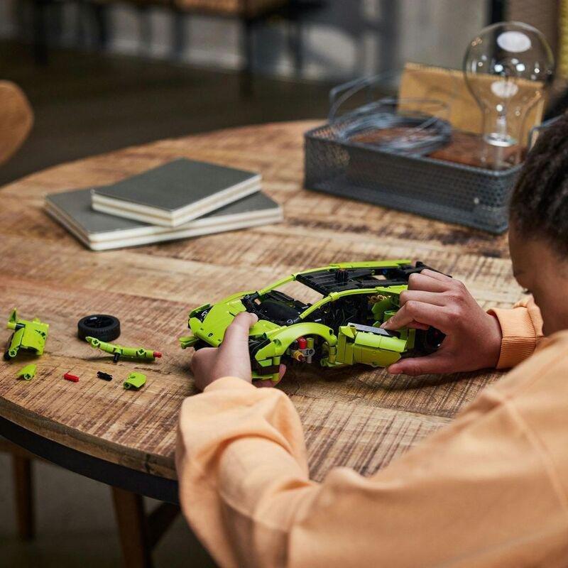 LEGO Technic Lamborghini Huracan Tecnica 42161 Building Toy Set (806 Pieces), , large image number 2