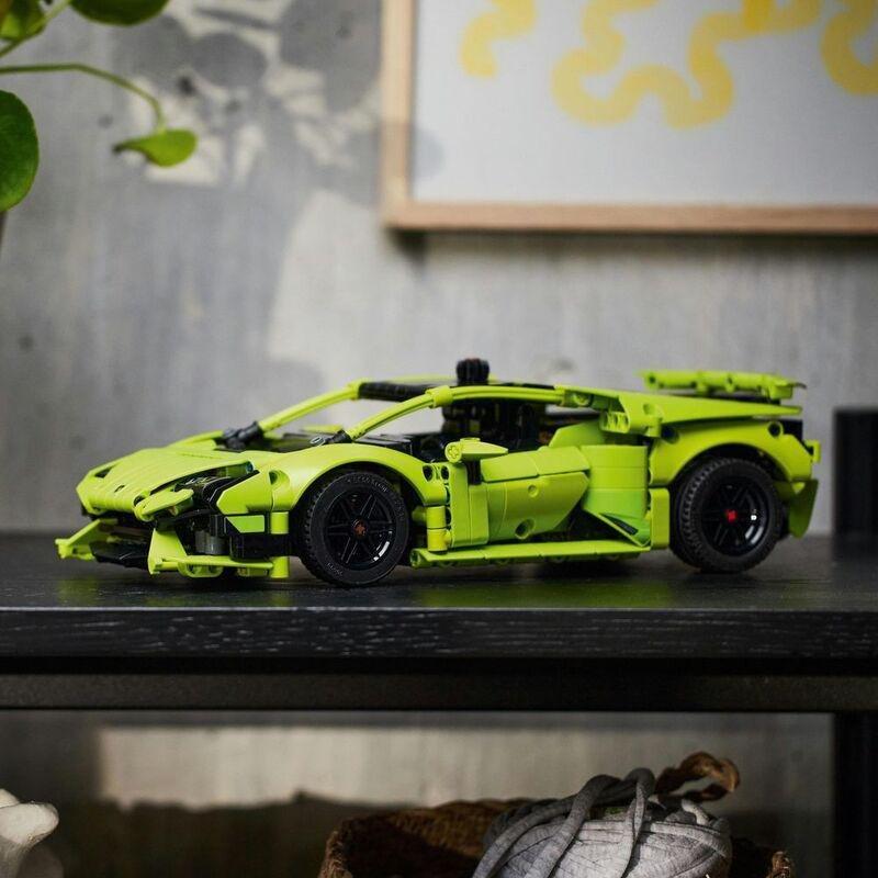 LEGO Technic Lamborghini Huracan Tecnica 42161 Building Toy Set (806 Pieces), , large image number 3