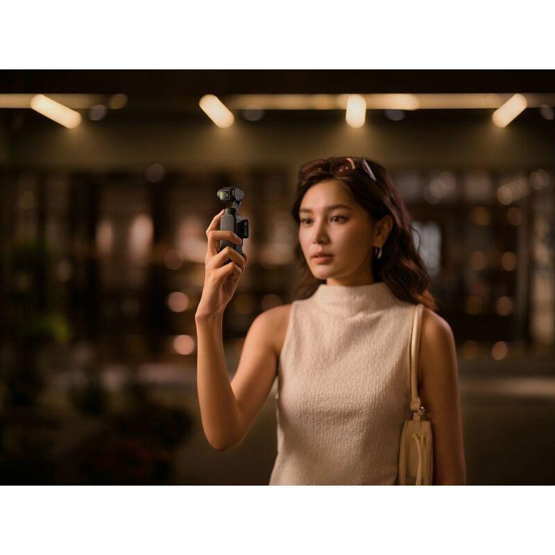 DJI Osmo Pocket 3 Handheld 3 Axis Gimbal Stabilizer with integrated Camera - Creator Combo, , large image number 9