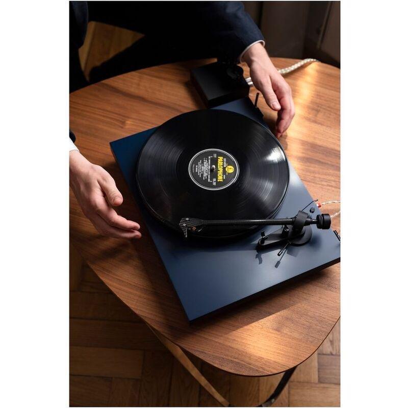 Pro-Ject Debut Carbon Evo Belt-Drive Turntable with Ortofon 2M Red - Satin Blue, , large image number 3