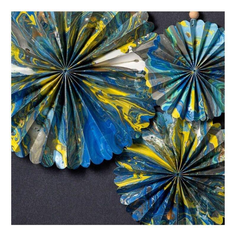Talking Tables Marble Paper Fan Decorations 15/20/30 cm (Pack of 3), , large image number 1