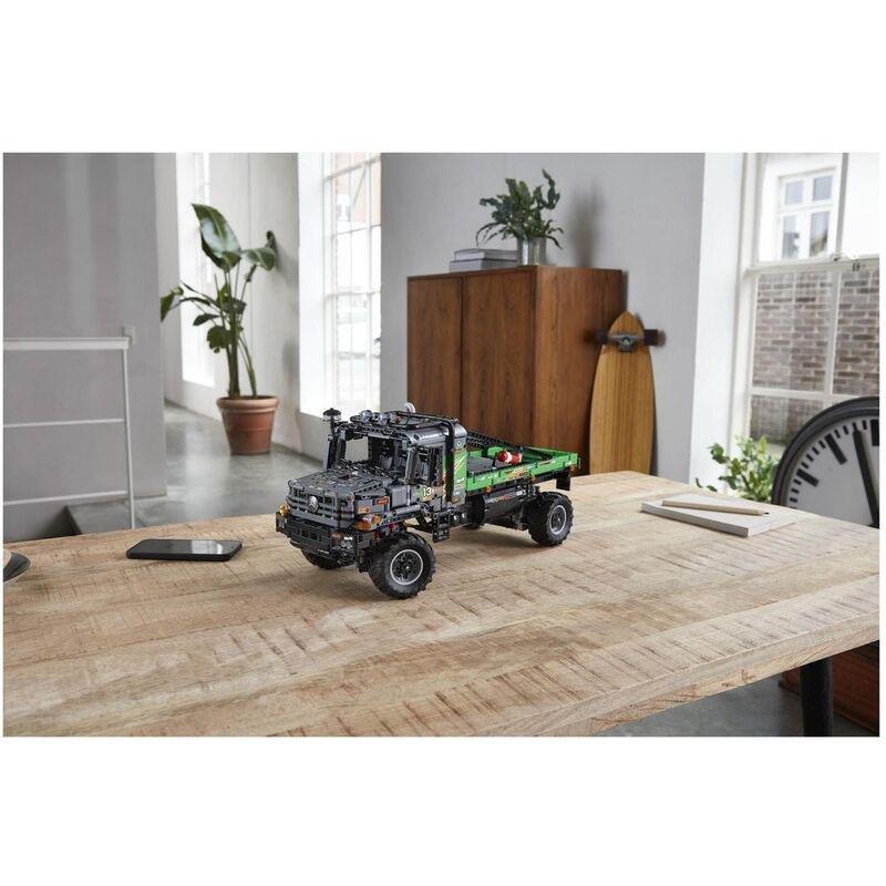 LEGO Technic App-Controlled 4X4 Mercedes-Benz Zetros Trial Truck 42129, , large image number 4