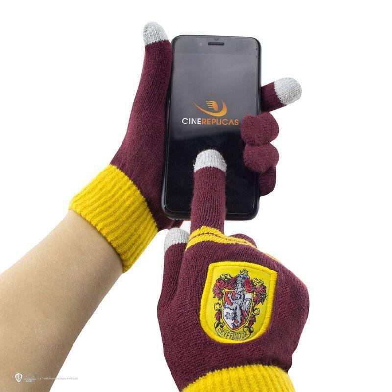 Cinereplicas Harry Potter Gryffindor Beanie/Gloves Set For Kids, , large image number 3