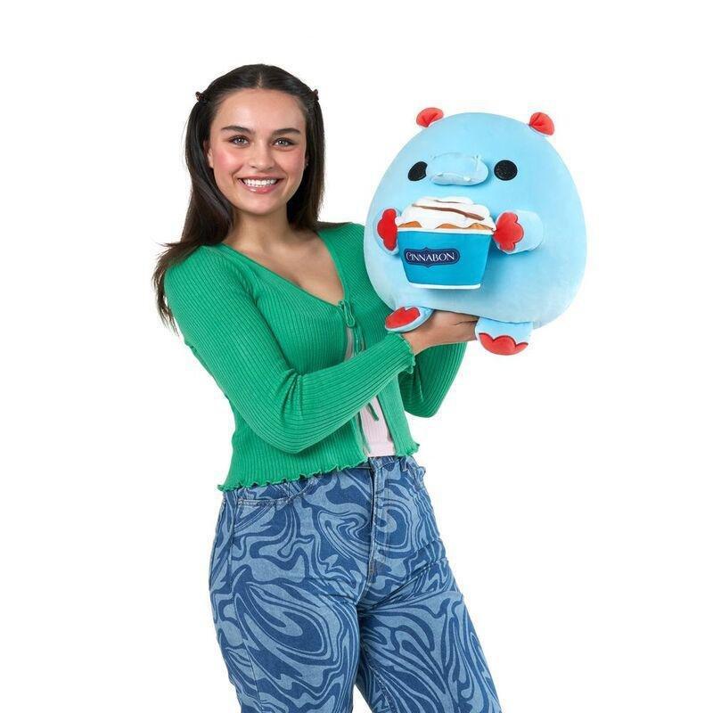 Zuru Snackles Series 1 Hugh The Hippo & Cinnabon Medium 13-Inch Plush Toy, , large image number 0