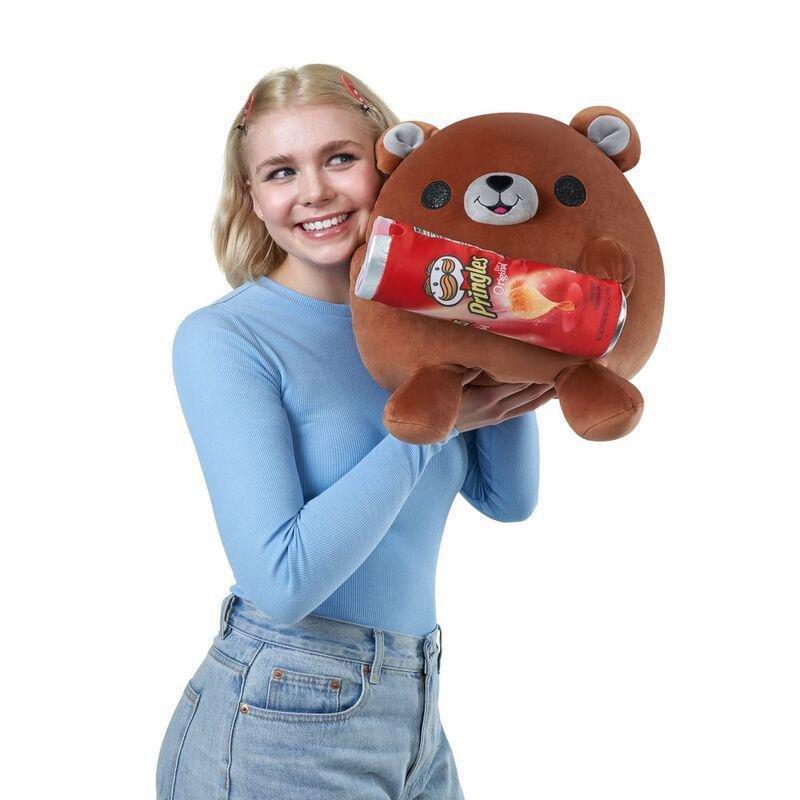 Zuru Snackles Series 1 Terry The Bear & Pringles Medium 13-Inch Plush Toy, , large image number 1