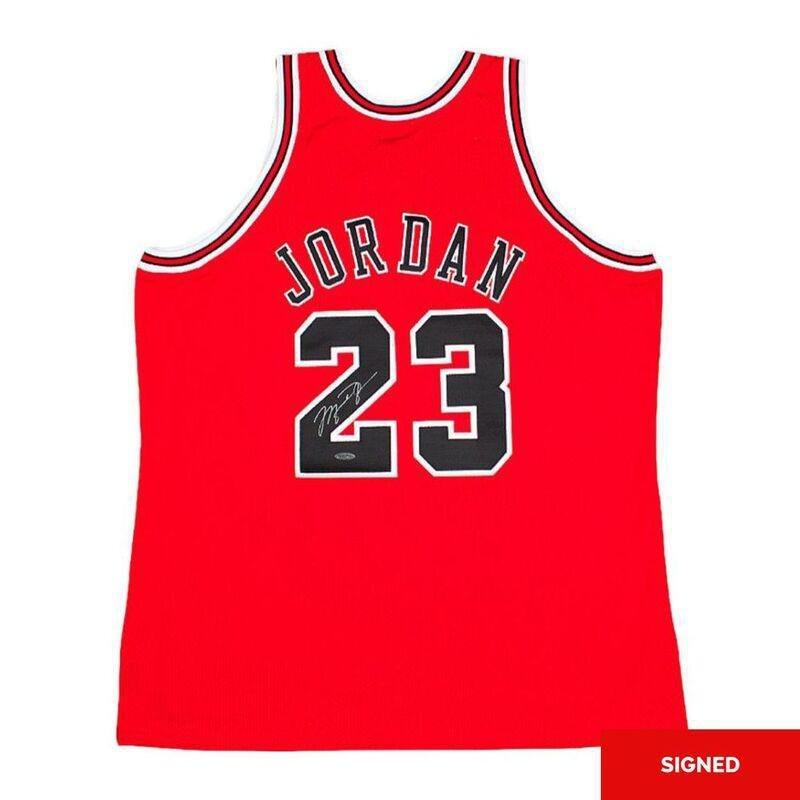 Bootroom Collection Michael Jordan Signed Chicago Bulls 1997-98 Away Jersey (Boxed), , large image number 0