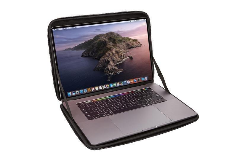Thule Gauntlet 4 Sleeve Black for MacBook Pro 16-Inch, , large image number 1