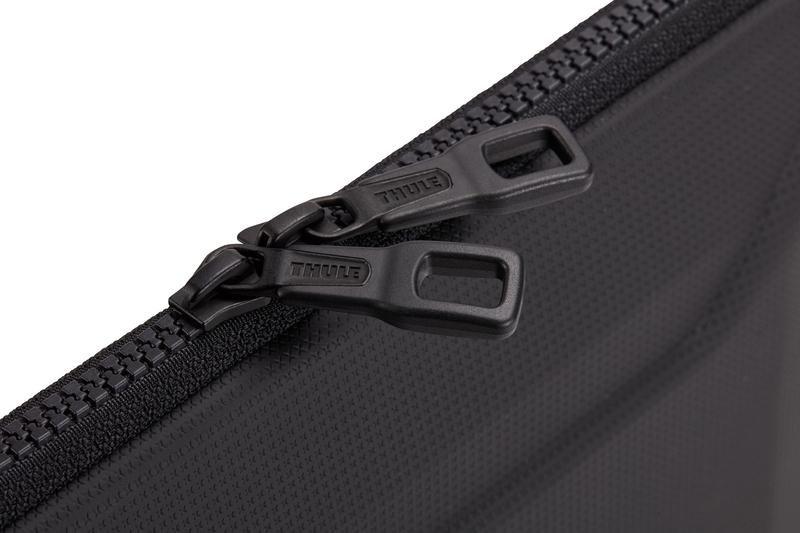 Thule Gauntlet 4 Sleeve Black for MacBook Pro 16-Inch, , large image number 2