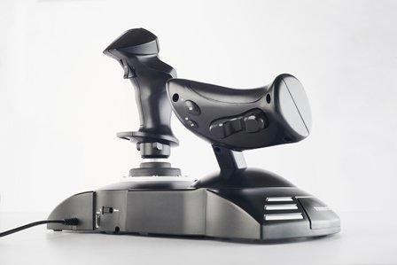 THRUSTMASTER - Thrustmaster T.Flight Hotas ONE Flight Sim Flight Joystick for Xbox One/PC