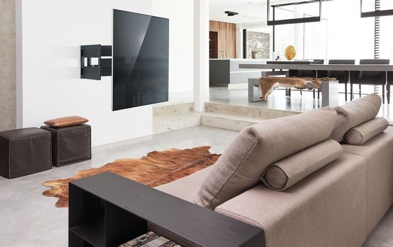 Vogel's THIN 550 ExtraThin Full-Motion TV Wall Mount 40-100 Inch, , large image number 2