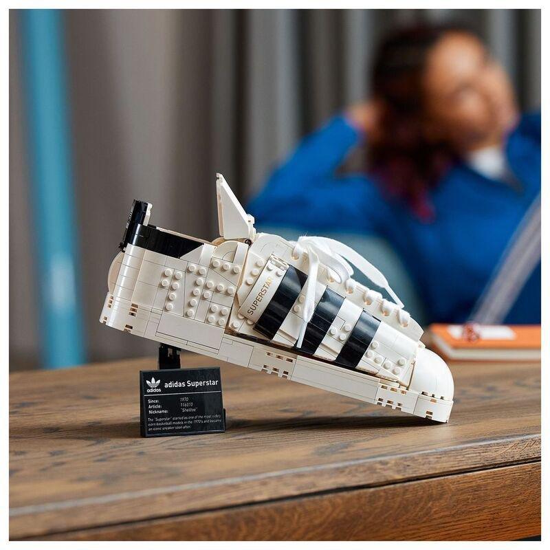 LEGO ICONS adidas Originals Superstar Building Kit 10282 (731 Pieces), , large image number 2