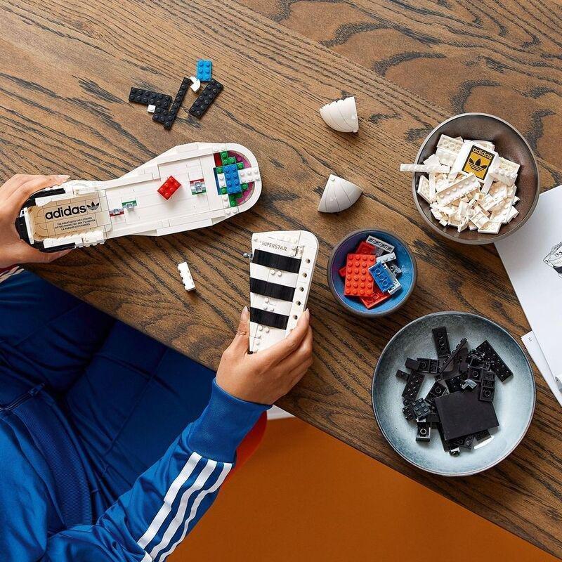 LEGO ICONS adidas Originals Superstar Building Kit 10282 (731 Pieces), , large image number 5