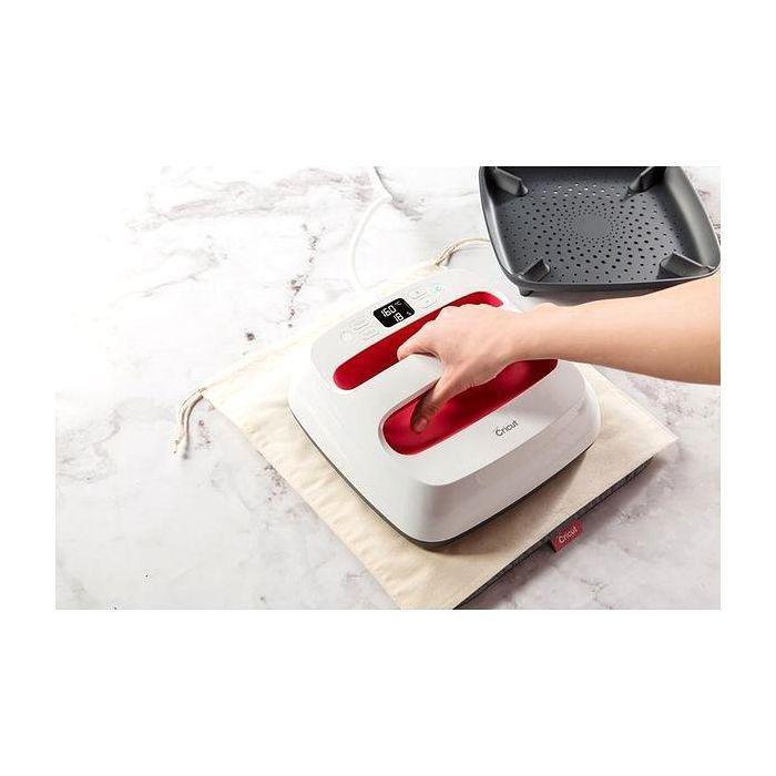 Cricut Easypress 2 Heat Press Machine (9 X 9-Inch) - Raspberry (UK Plug), , large image number 0
