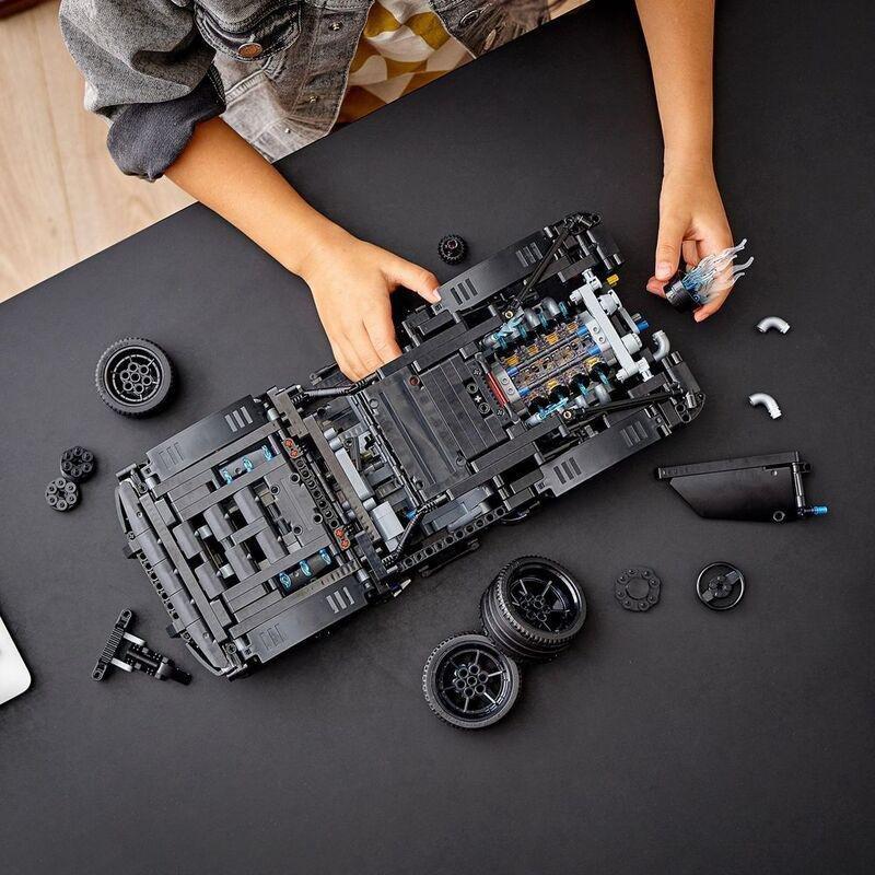 LEGO Technic The Batman Batmobile 42127, , large image number 5