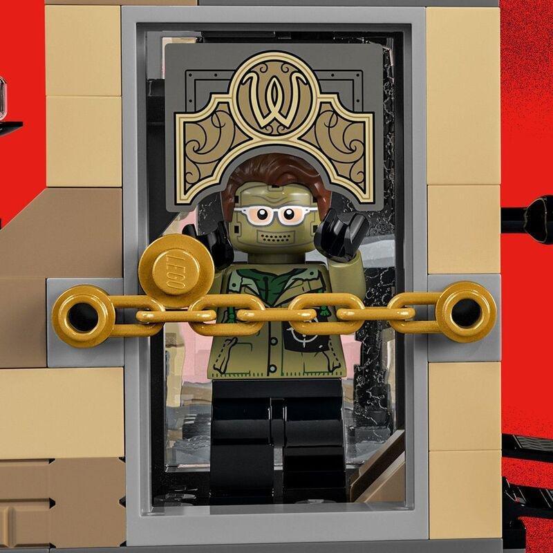LEGO Super Heroes Batcave The Riddler Face-Off 76183, , large image number 1