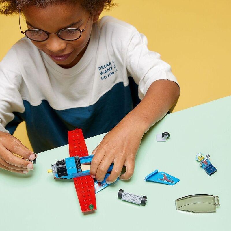 LEGO City Stunt Plane 60323, , large image number 2