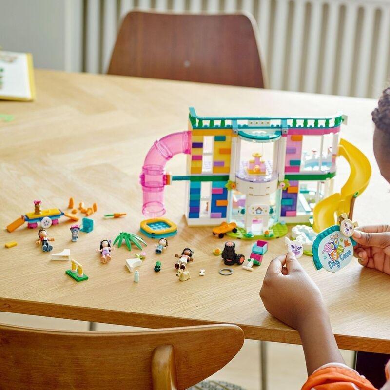 LEGO Friends Pet Day-Care Centre 41718, , large image number 2