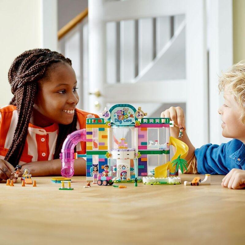LEGO Friends Pet Day-Care Centre 41718, , large image number 4
