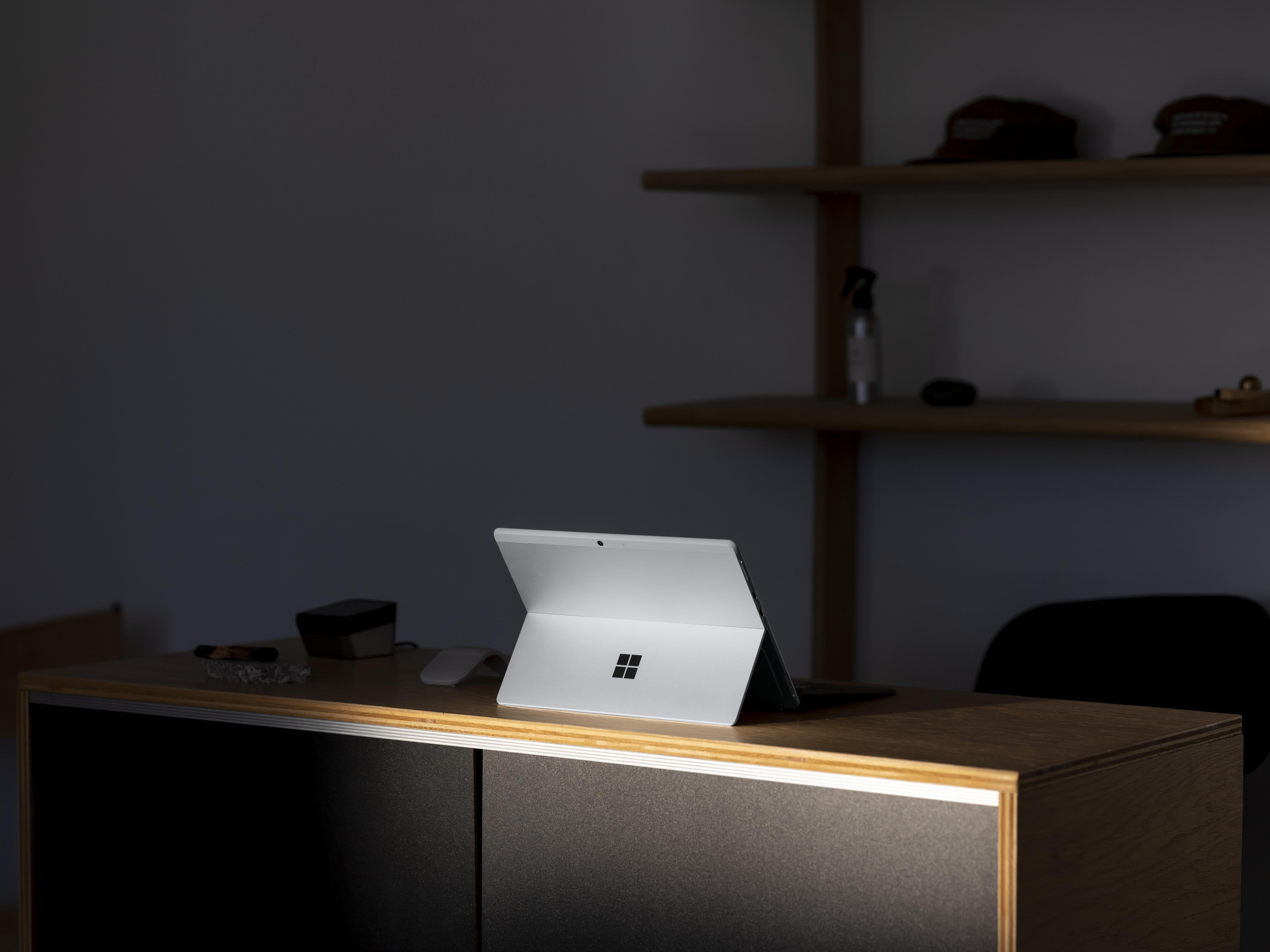 Microsoft Surface Pro X Wifi SQ1/8GB/128Gb SSD/Integrated Graphics/13-inch Pixelsense/Windows 11/Platinum + Type Cover, , large image number 7