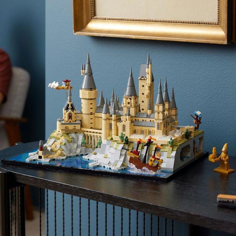 LEGO Harry Potter Hogwarts Castle and Grounds 76419 Building Set (2660 Pieces), , large image number 4
