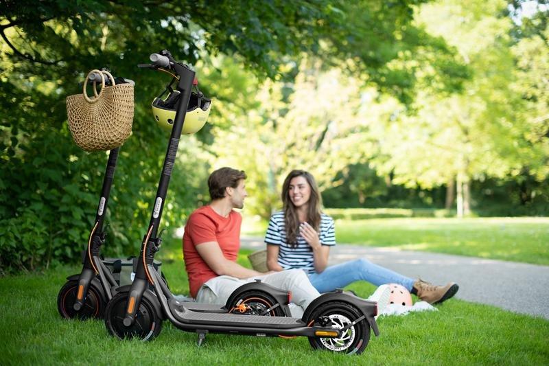 Ninebot By Segway KickScooter F40E - Black, , large image number 9