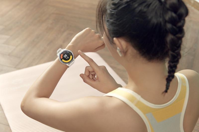Xiaomi Mi Watch S1 Active Smartwatch - Moon White, , large image number 5
