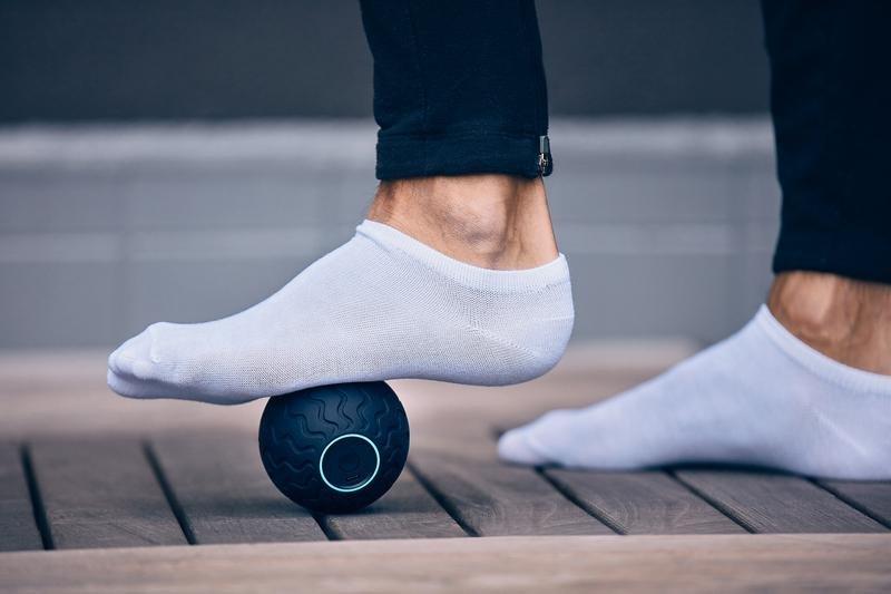 Therabody Wave Solo Smart Vibration Therapy Device - Black, , large image number 1