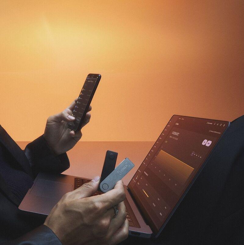 Ledger Nano X Crypto Hardware Wallet - Black, , large image number 5