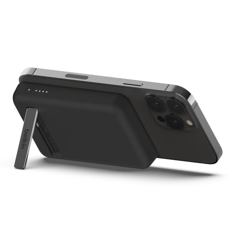 Belkin 5000mAh Magnetic Wireless Power Bank with Kick Stand for Smartphones - Black, , large image number 2