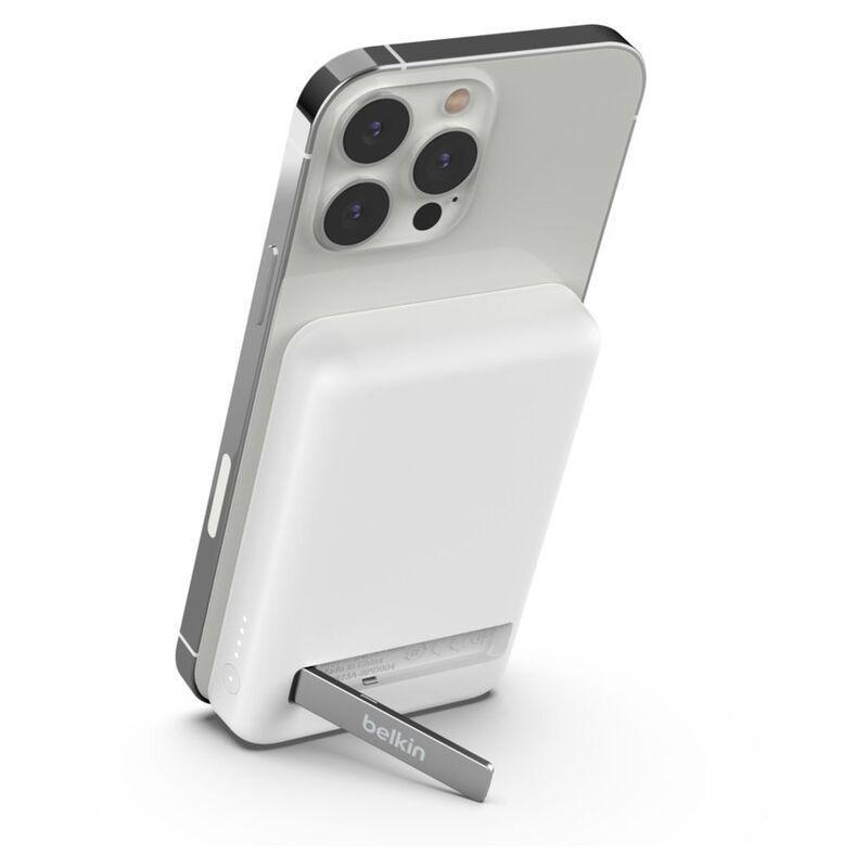 Belkin 5000mAh Magnetic Wireless Power Bank with Kick Stand for Smartphones - White, , large image number 0