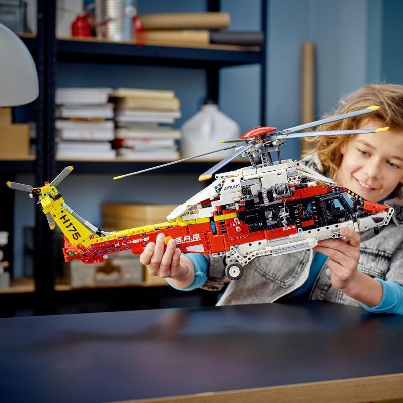 LEGO Technic Airbus H175 Rescue Helicopter Model Building Kit 42145 (2,001 Pieces), , large image number 1