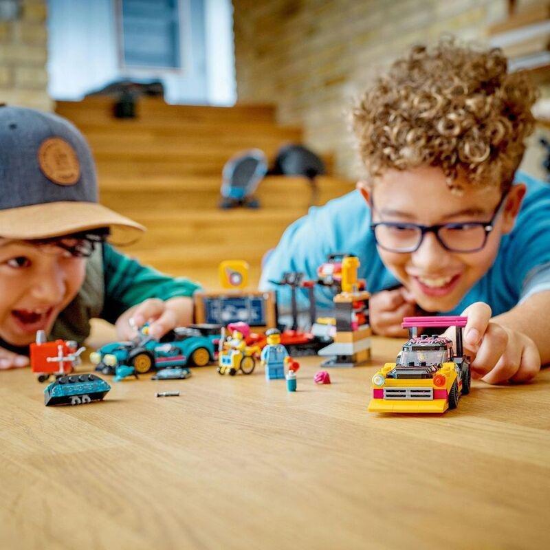 LEGO City Custom Car Garage Building Toy Set 60389 (477 Pieces), , large image number 7