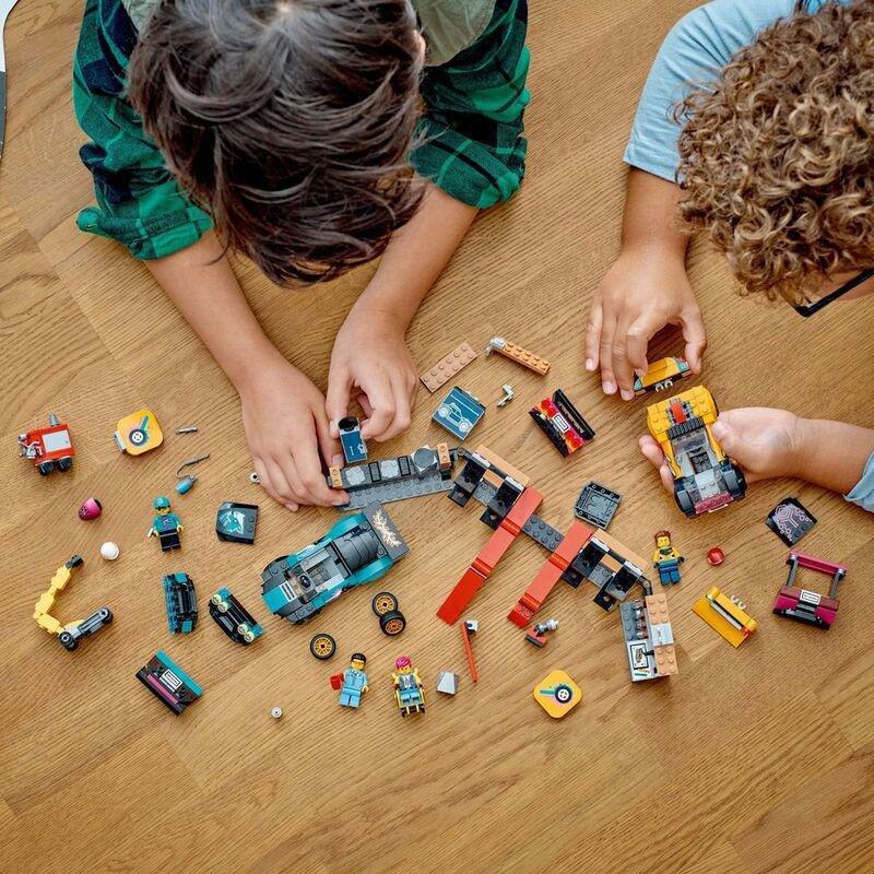 LEGO City Custom Car Garage Building Toy Set 60389 (477 Pieces), , large image number 8