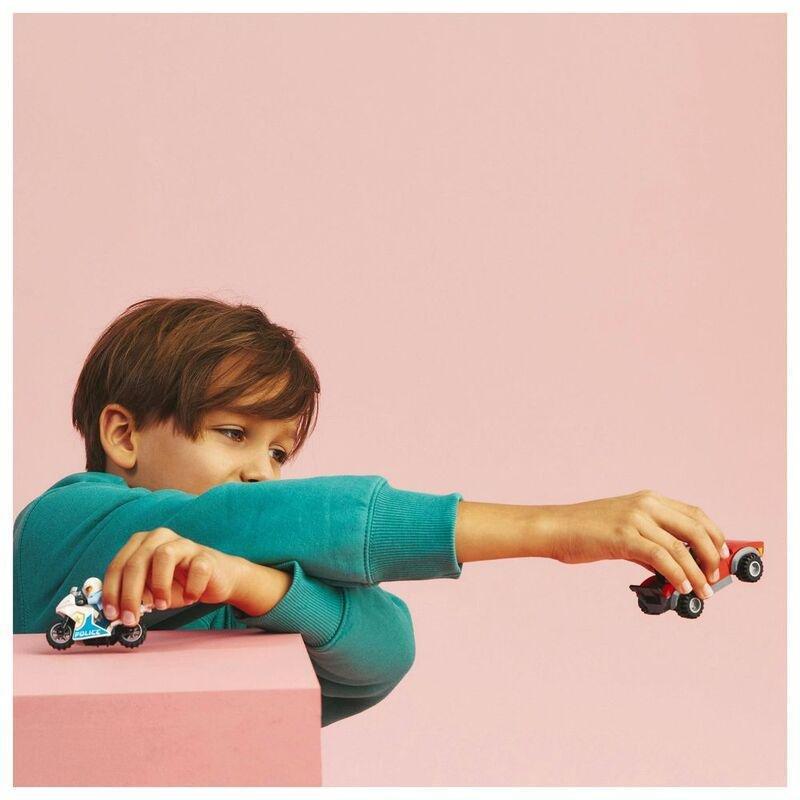 LEGO City Police Bike Car Chase Building Toy Set 60392 (59 Pieces), , large image number 3