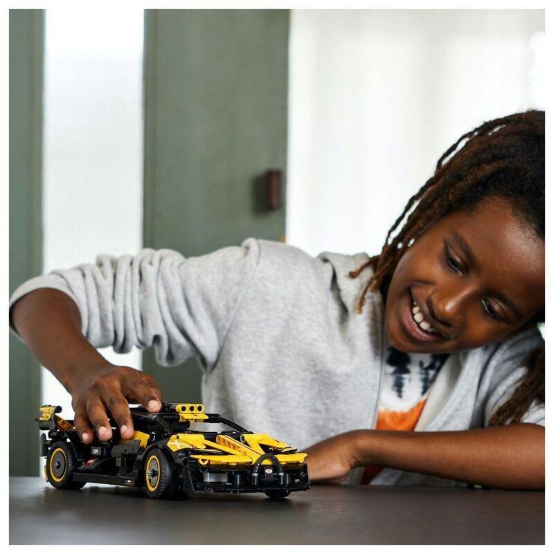 LEGO Technic Bugatti Bolide Building Toy Set 42151 (905 Pieces), , large image number 2