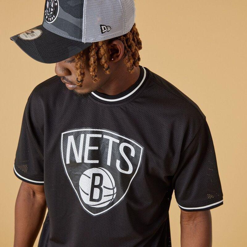 BROOKLYN NETS LOGO MESH BUTTON UP SHIRT (BLACK)