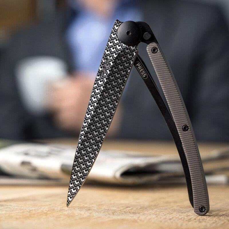 Deejo 37G Pocket Knife - Dark (Grey) Aluminium/Illusions (Black), , large image number 5